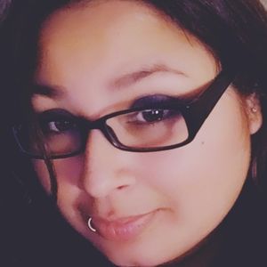 Meet your Posher, Cassandra